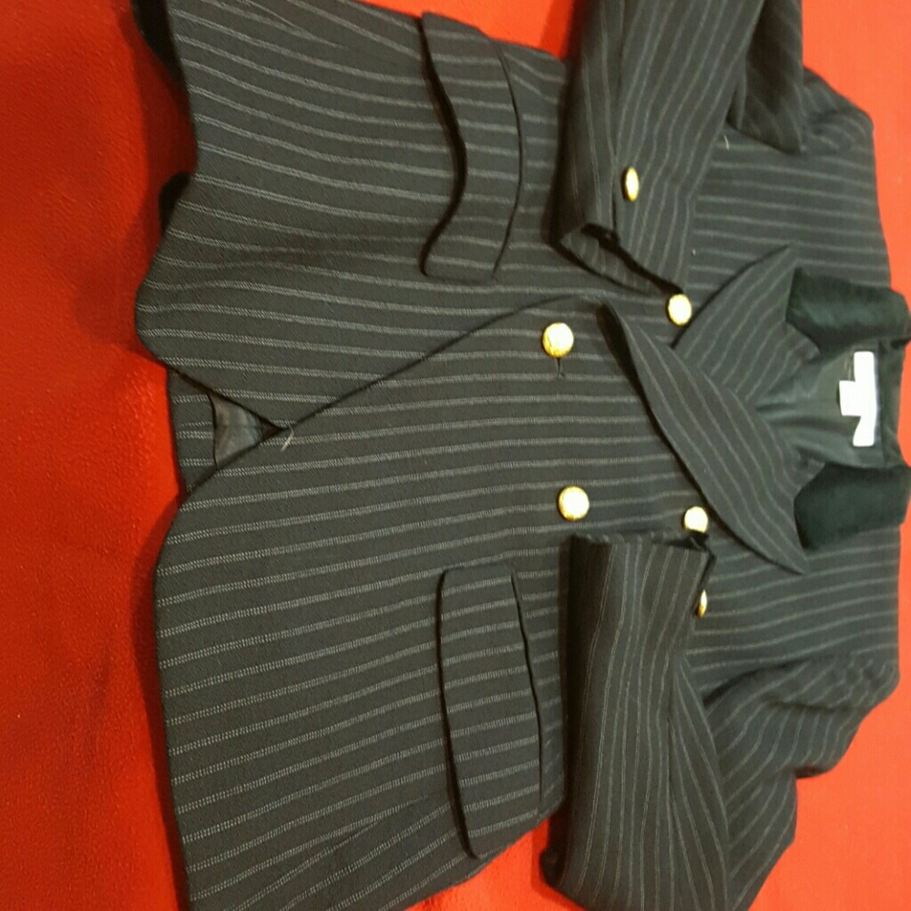 Dressy 100% coat  by Jones New York